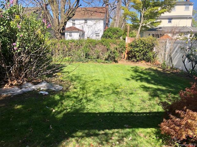 Building Photo - 100 Earle Ave