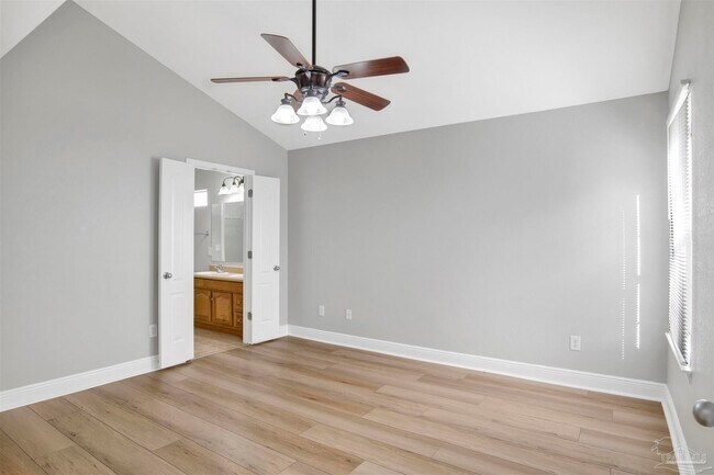 Building Photo - 5837 Creek Station Dr