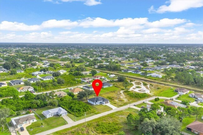 Building Photo - 3708 27th St SW