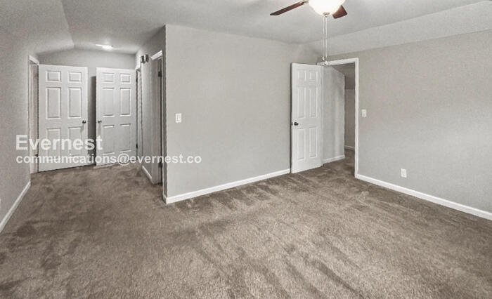 Building Photo - 122 Brawley Dr