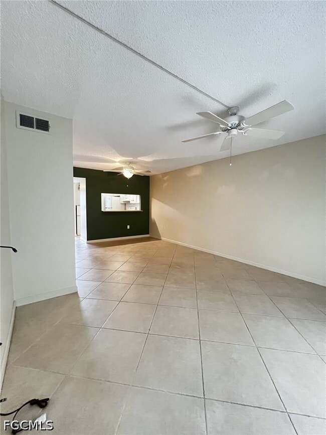 9301 Central Park Dr - 9301 Central Park Dr Fort Myers FL 33919 ...