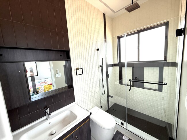 Building Photo - 3273 Hedwig Rd