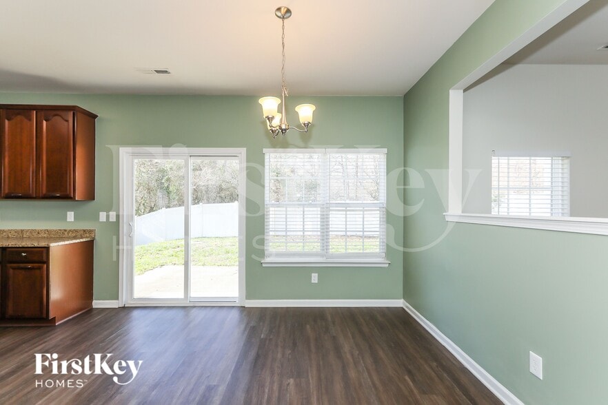 Building Photo - 5911 Parkstone Drive