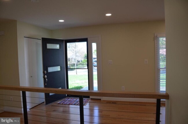 Building Photo - 9012 Paddock Ln