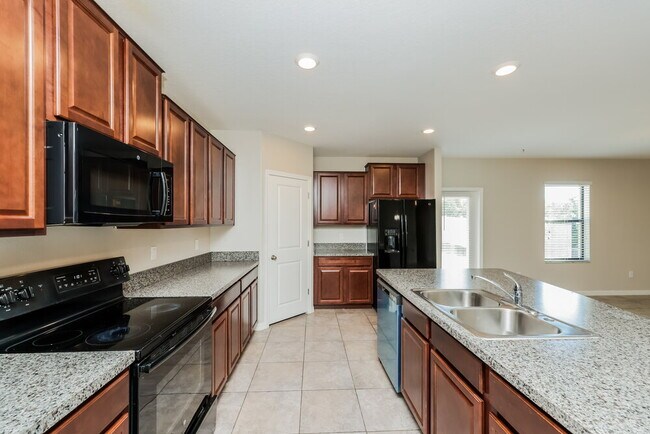 Building Photo - 13903 Arbor Pines Dr