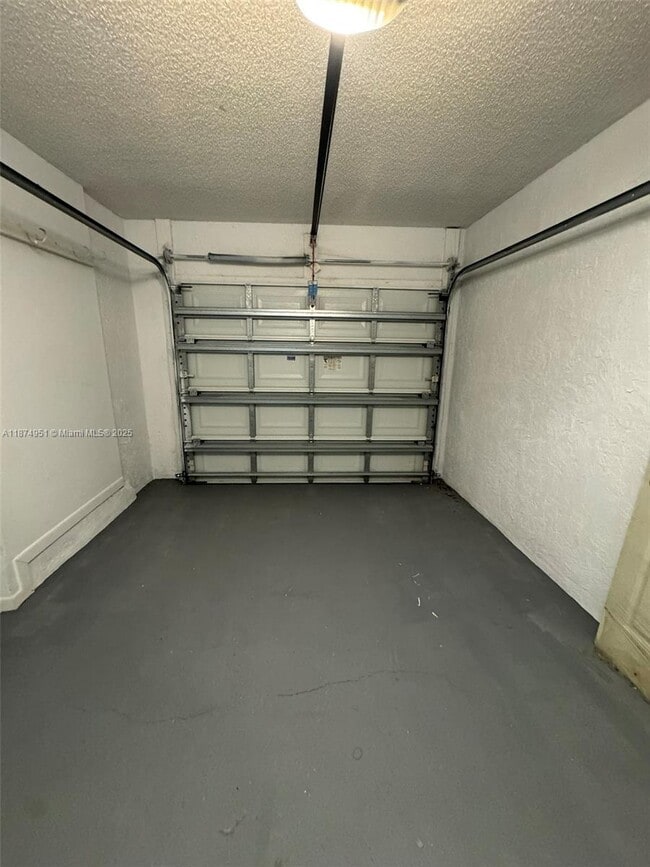 Building Photo - 10931 NW 12th Pl