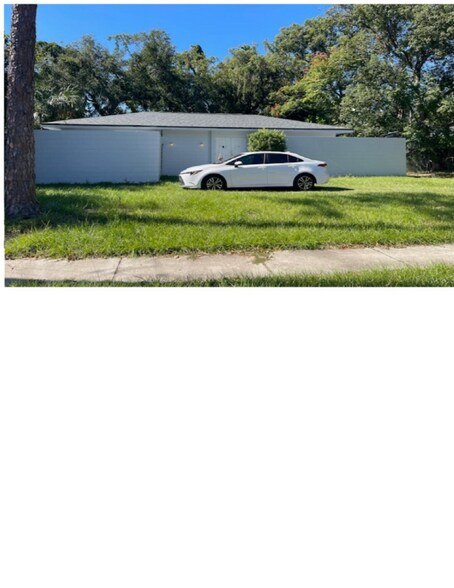 Primary Photo - 1818 Wilton Ave