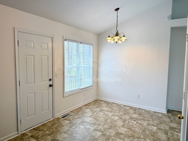 Building Photo - 49 Anna Way