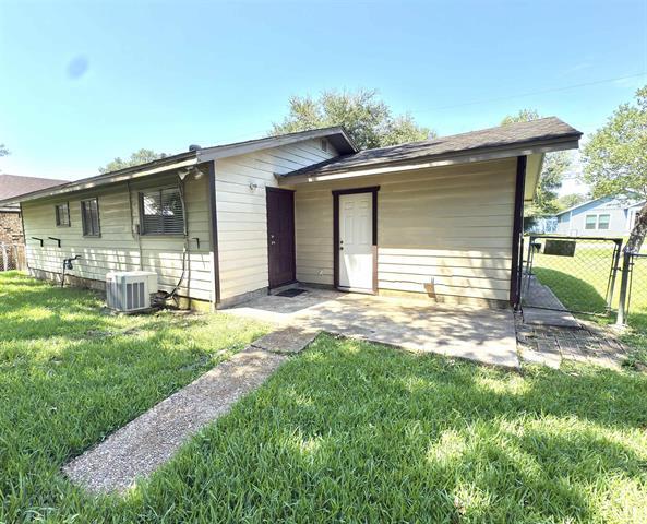 Building Photo - 165 Smelker Ave