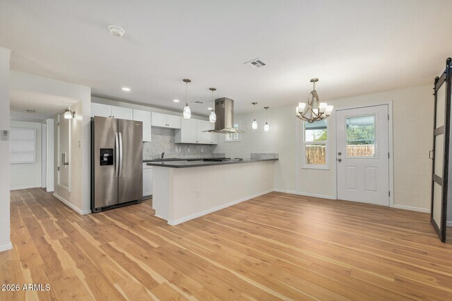 Building Photo - 3234 E Friess Dr