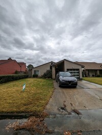 Building Photo - 3437 Dandelion Crescent