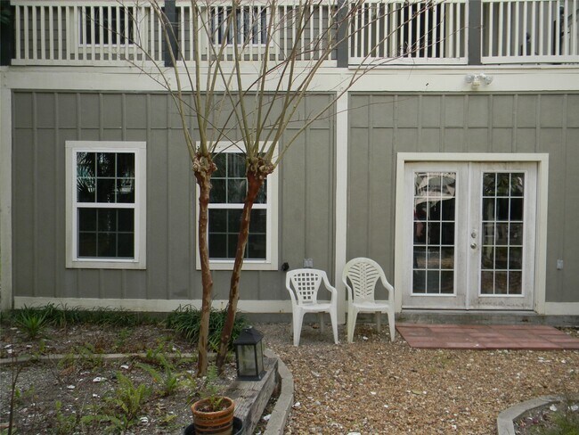 Building Photo - 2423 Avenue L