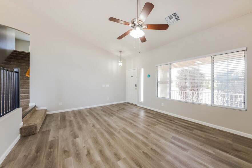 Building Photo - 7310 N 82nd Ave