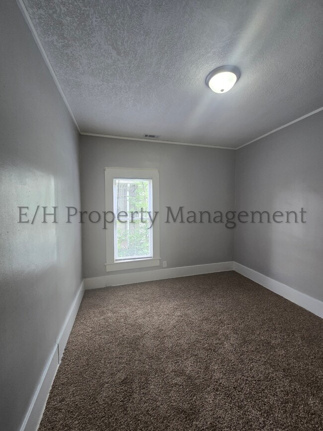 Building Photo - 212 S Meridian Ave