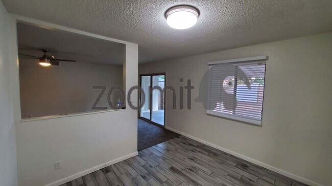 Building Photo - COOMING SOON! Beautifully upgraded house located in the vibrant city of Tempe, AZ