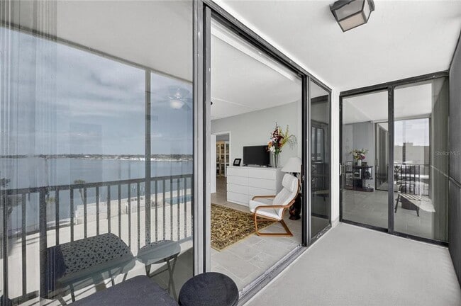 Building Photo - 7100 Sunshine Skyway Ln S