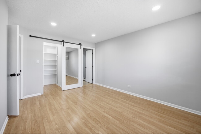 Building Photo - 13 Cedar Ct