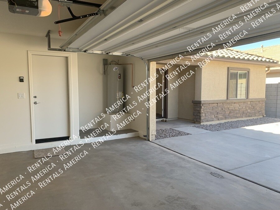 Building Photo - 2569 N Agave Ln