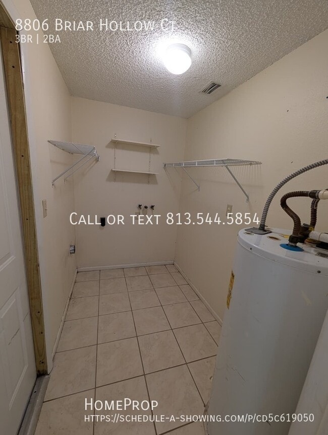 Building Photo - 8806 Briar Hollow Ct
