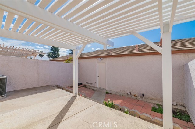 Building Photo - 5212 Berkshire Way