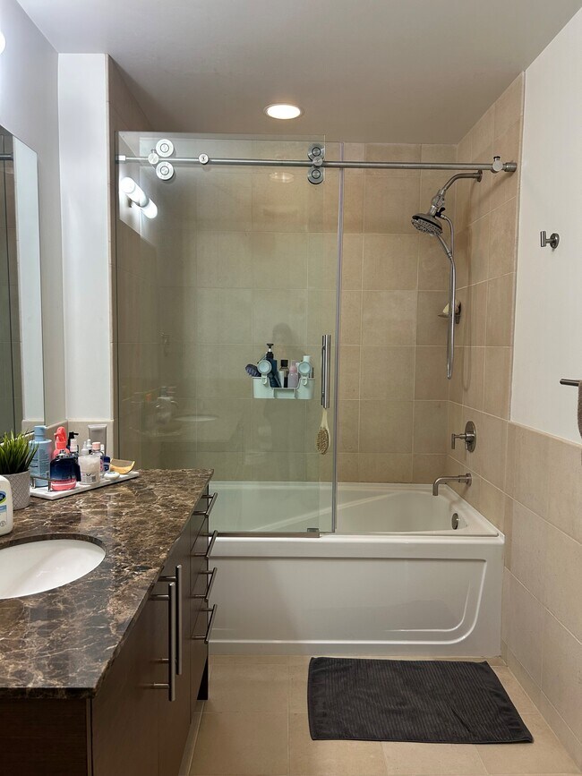 Primary Bathroom - 338 Spear St
