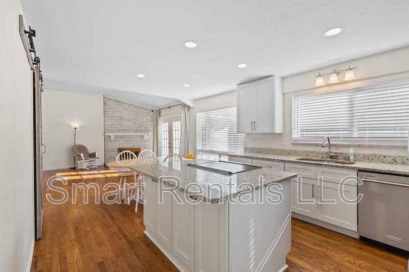 Building Photo - 12958 Ambois Dr