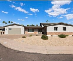 Building Photo - 6513 N 86th Pl