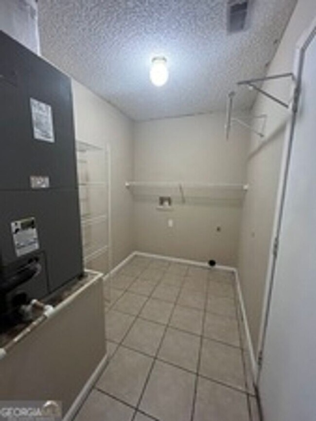 Building Photo - 128 Sapelo Dr