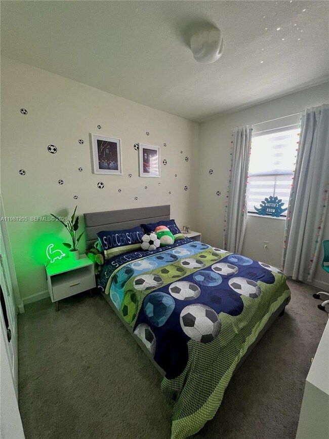 Building Photo - 3328 W 114th Terrace