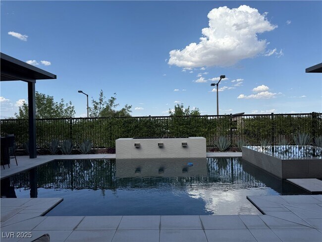 Building Photo - 6208 Petroglyph Ave