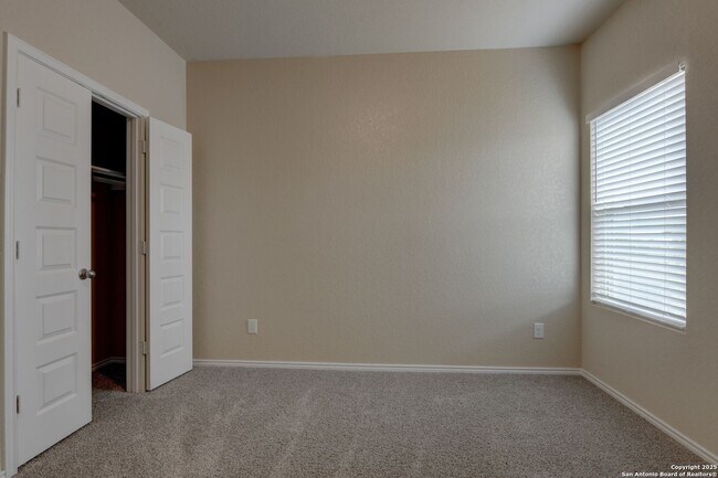 Building Photo - 3931 Somers Crest