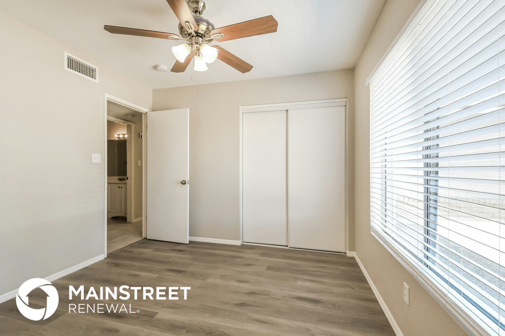 Building Photo - 7007 W Pasadena Ave