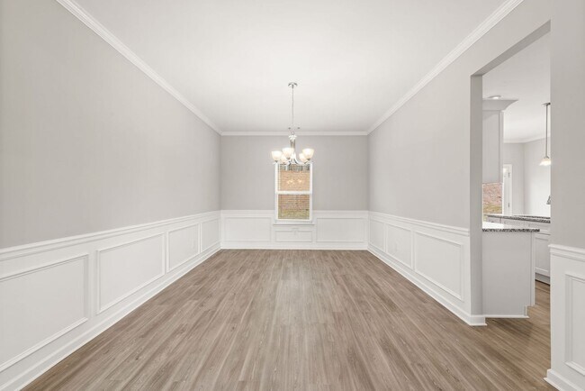 Building Photo - North Paulding High School - 4 bedrooms/2....