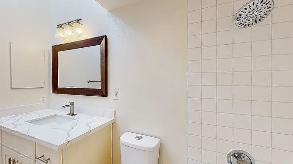 Shared bathroom 1 with large skylight - 7302 139th PL NE