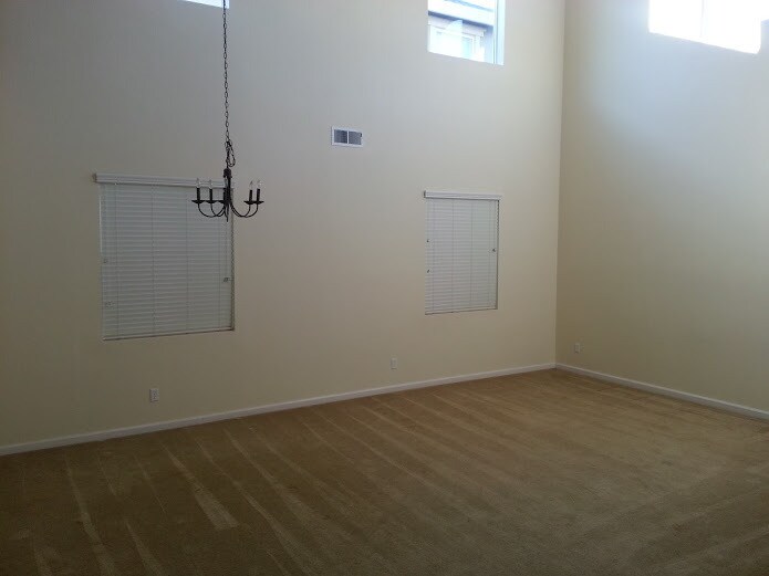 Building Photo - 348 Anemone Ct