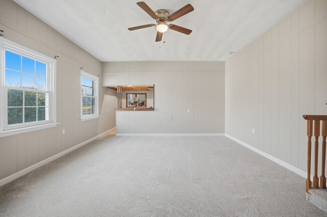 Building Photo - 1210 Pansy St