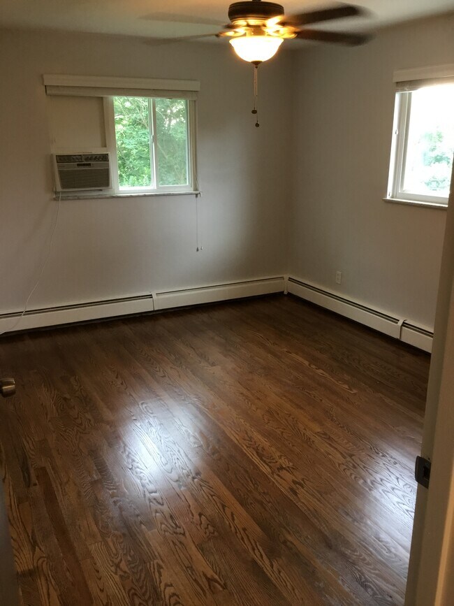 Building Photo - 6041 Stanhill Ct