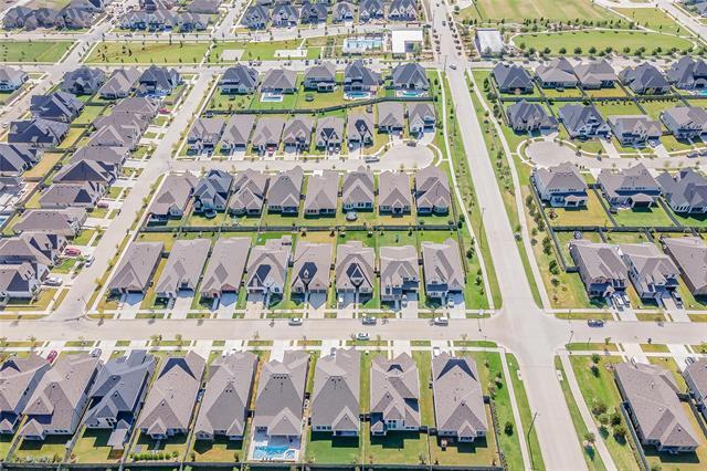 Building Photo - 2221 Pika Rd