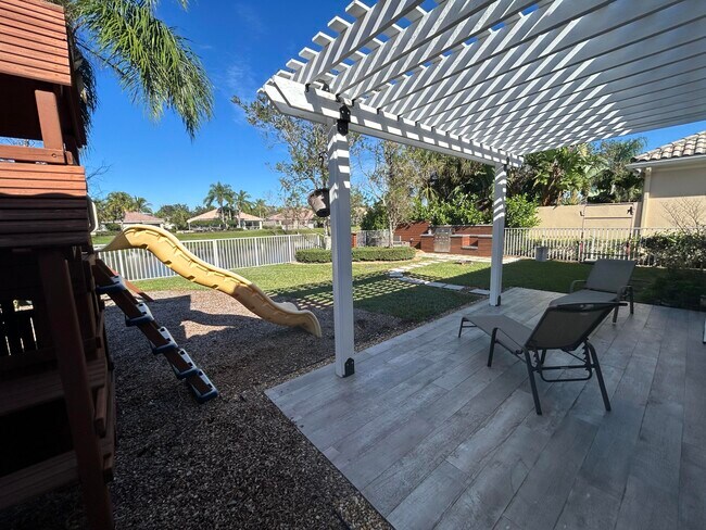 Building Photo - 8455 Belize Pl