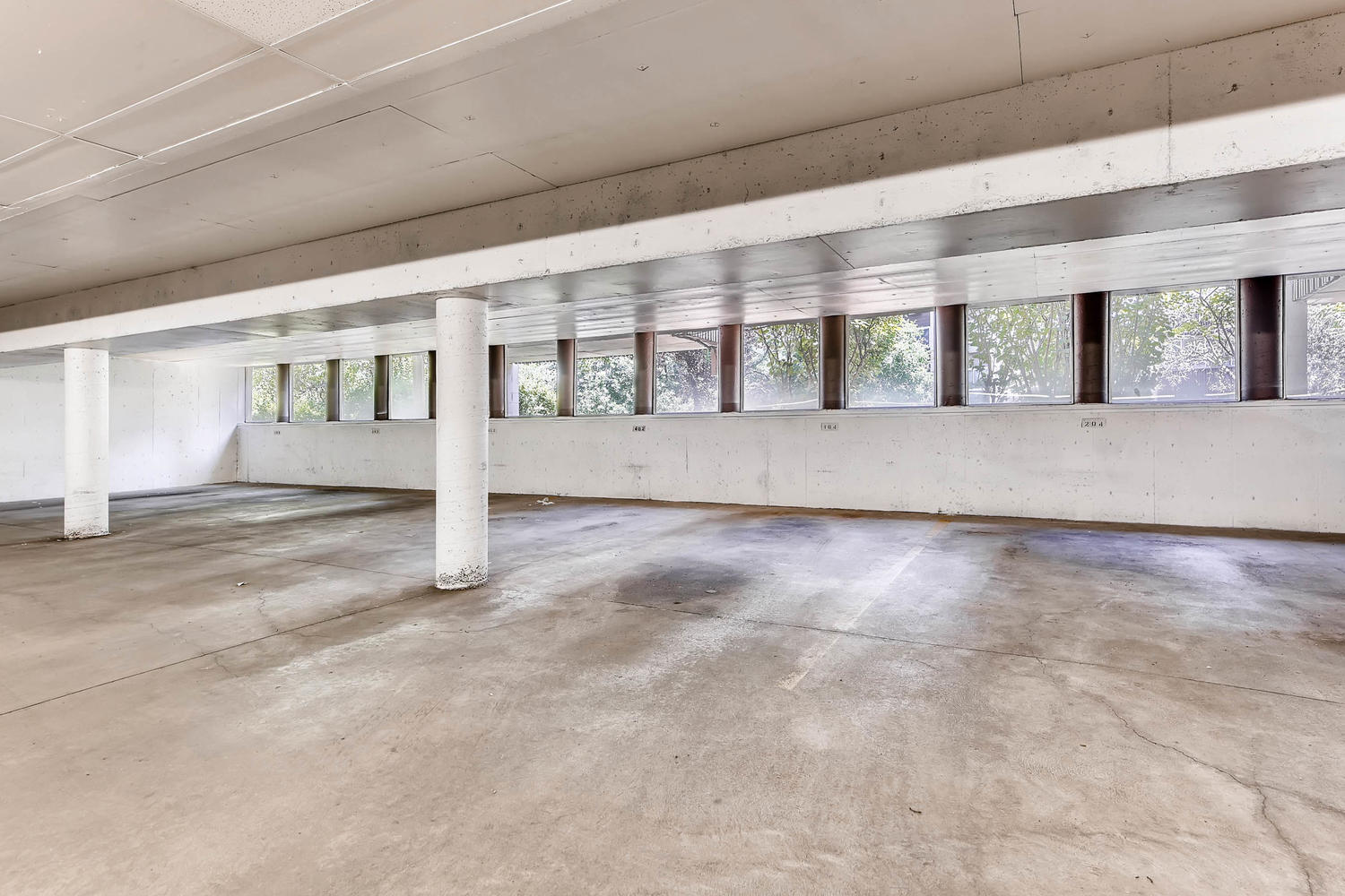 Building Photo - 6940 E Girard Ave