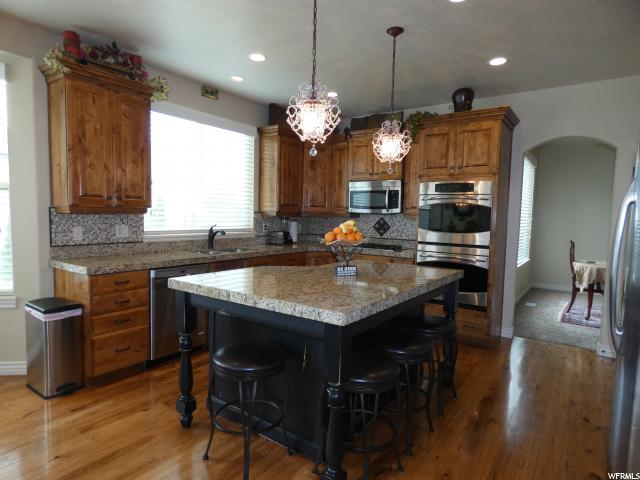 Building Photo - 3080 N CREST DR