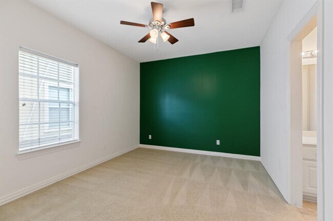 Building Photo - 1107 Ridgecrossing Ln