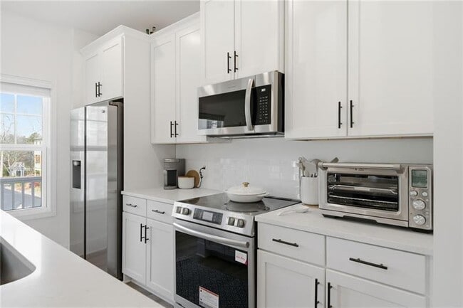 Building Photo - 3158 Webb Rd