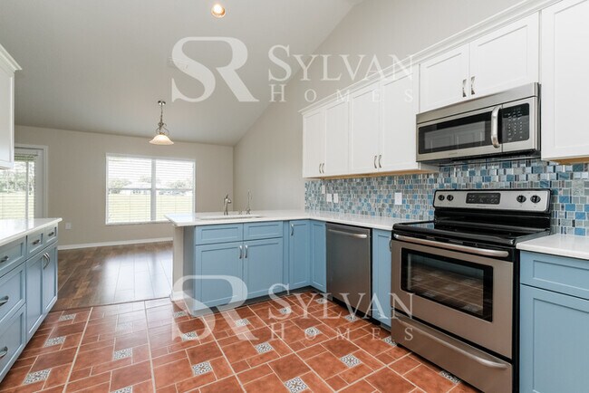 Building Photo - The Lifestyle You Deserve.