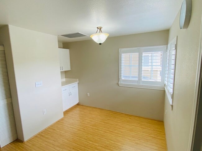 Building Photo - 7018 Hawaii Kai Dr