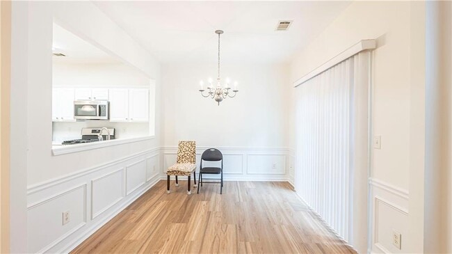 Building Photo - 2070 Hailston Dr NW