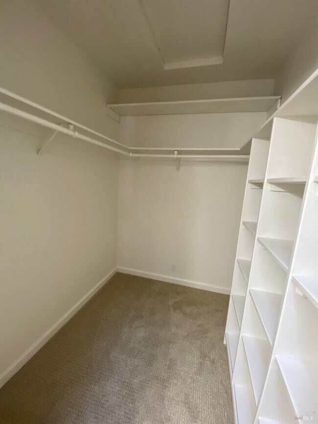 Building Photo - 1846 Granger Ct