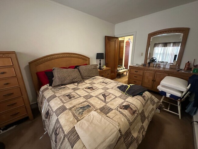 Interior Photo - 1628 Franklin