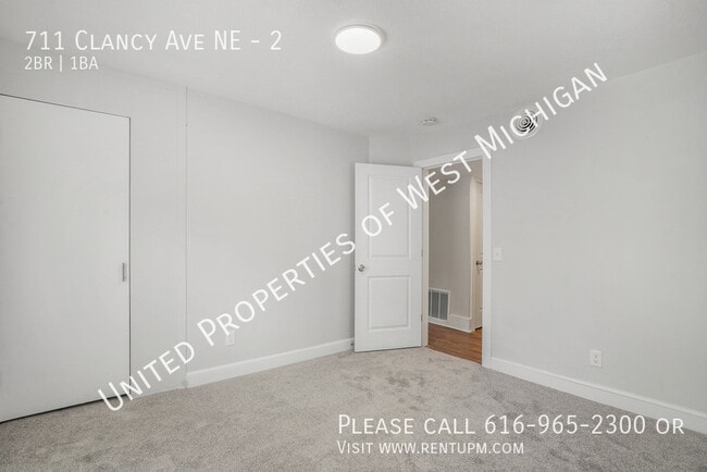 Building Photo - Available Now | 2 bed 1 bath Apartment in ...