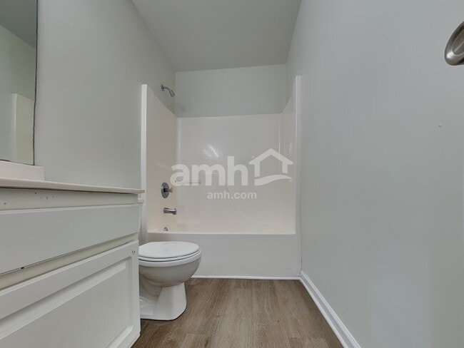 Building Photo - 4513 Sedgewood Ln